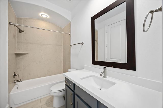 1104 Thompson Street, Houston, TX 77007