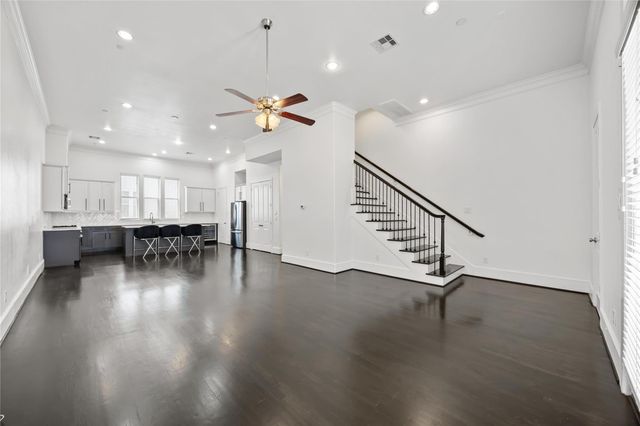 1104 Thompson Street, Houston, TX 77007