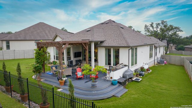 1235 Yaupon, New Braunfels, TX 78132