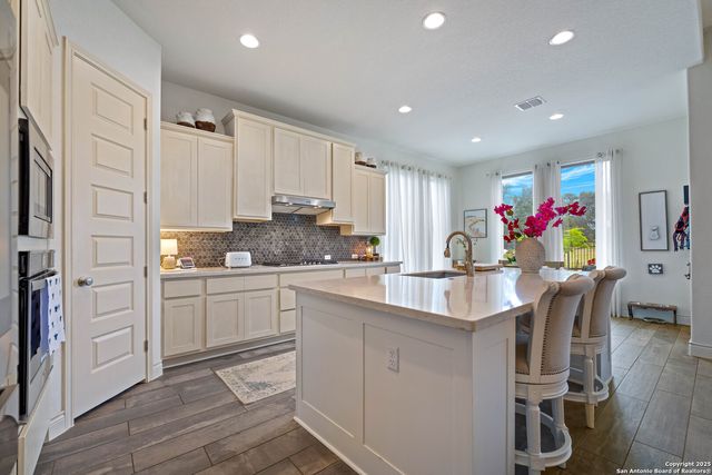 1235 Yaupon, New Braunfels, TX 78132