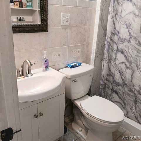 39 Rosedale St Street, Buffalo, NY 14207