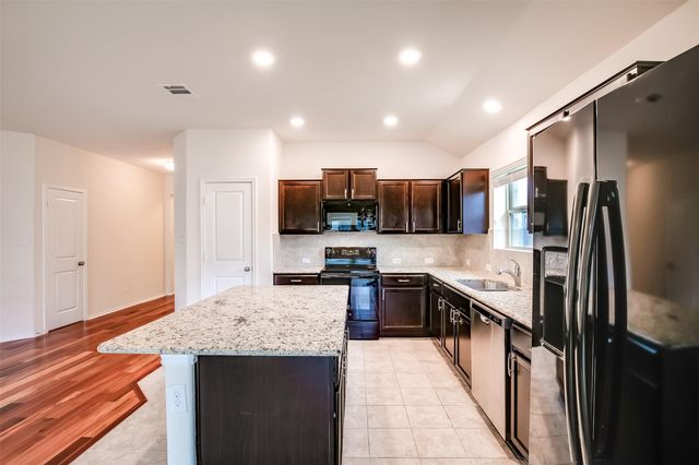 908 Wolcott DR, Leander, TX 78641