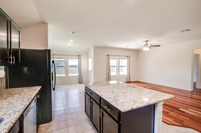 908 Wolcott DR, Leander, TX 78641