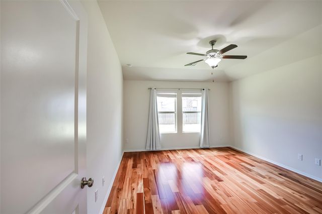 908 Wolcott DR, Leander, TX 78641