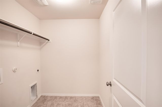 908 Wolcott DR, Leander, TX 78641
