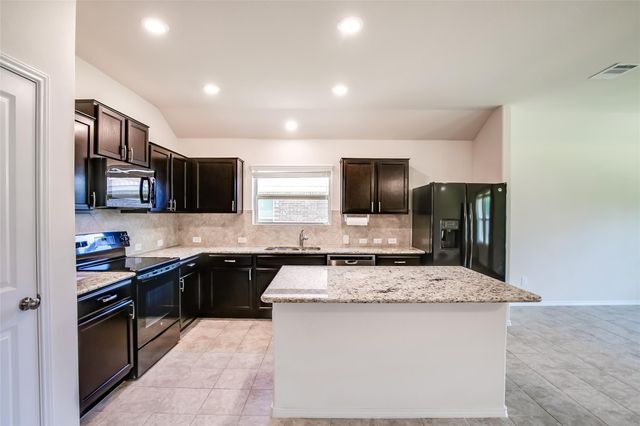 908 Wolcott DR, Leander, TX 78641