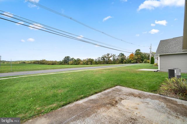 236 BENEDICT AVE, Chambersburg, PA 17201