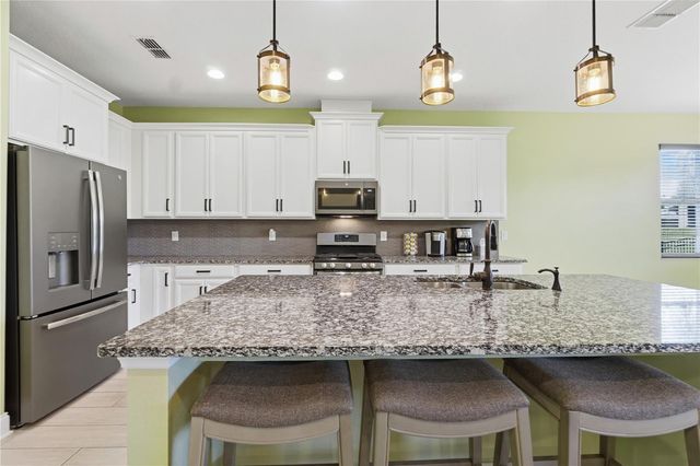 2393 PANORAMIC CIRCLE, Apopka, FL 32703