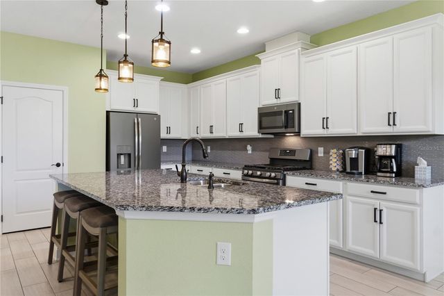 2393 PANORAMIC CIRCLE, Apopka, FL 32703