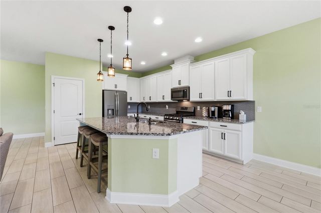 2393 PANORAMIC CIRCLE, Apopka, FL 32703