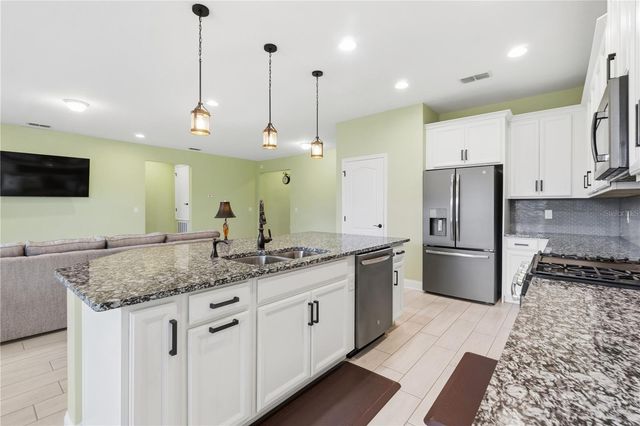 2393 PANORAMIC CIRCLE, Apopka, FL 32703