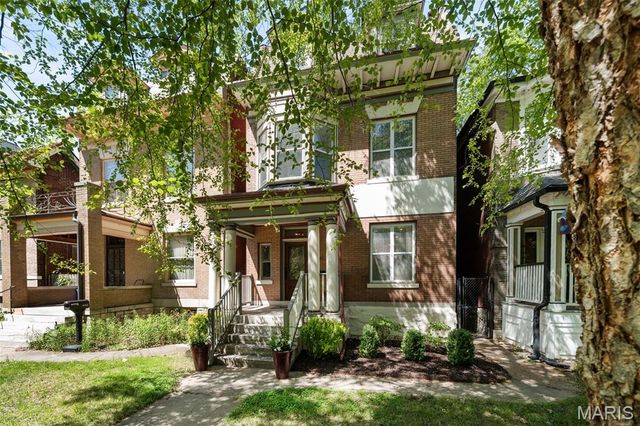 4161 W Pine Boulevard, St Louis, MO 63108