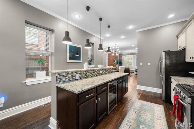4161 W Pine Boulevard, St Louis, MO 63108