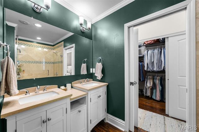 4161 W Pine Boulevard, St Louis, MO 63108
