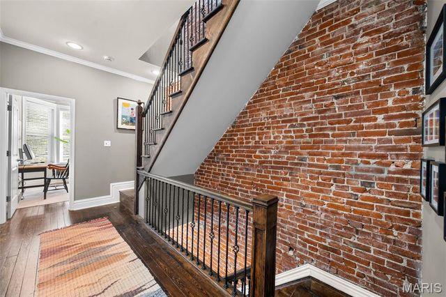 4161 W Pine Boulevard, St Louis, MO 63108