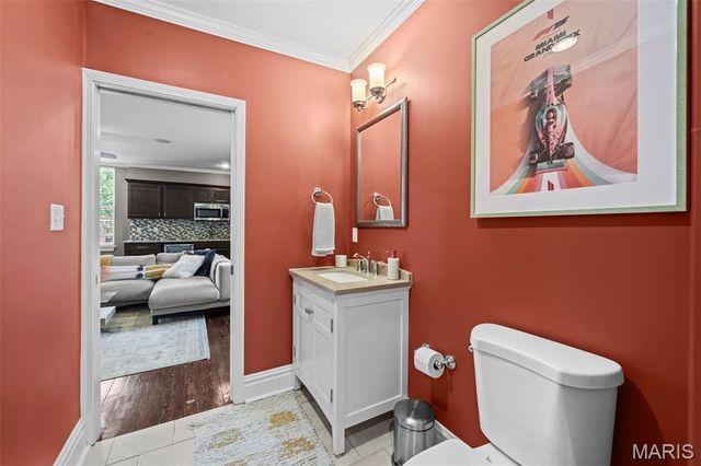 4161 W Pine Boulevard, St Louis, MO 63108