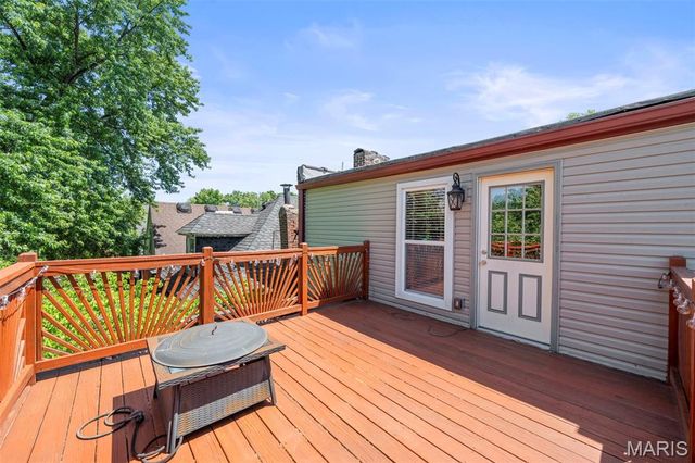 4161 W Pine Boulevard, St Louis, MO 63108