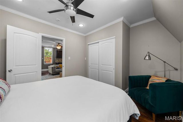 4161 W Pine Boulevard, St Louis, MO 63108