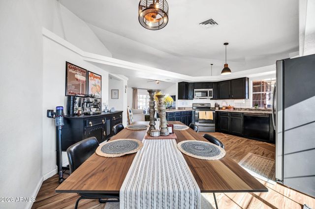 8044 W COLUMBINE Drive, Peoria, AZ 85381