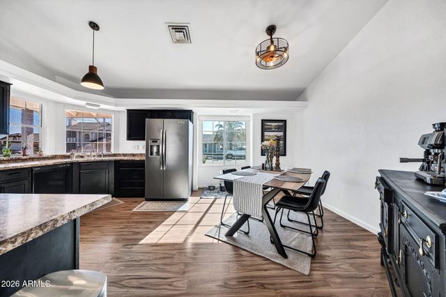 8044 W COLUMBINE Drive, Peoria, AZ 85381