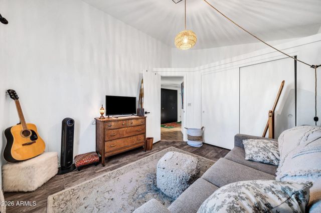 8044 W COLUMBINE Drive, Peoria, AZ 85381