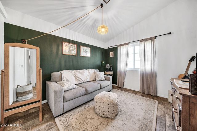 8044 W COLUMBINE Drive, Peoria, AZ 85381