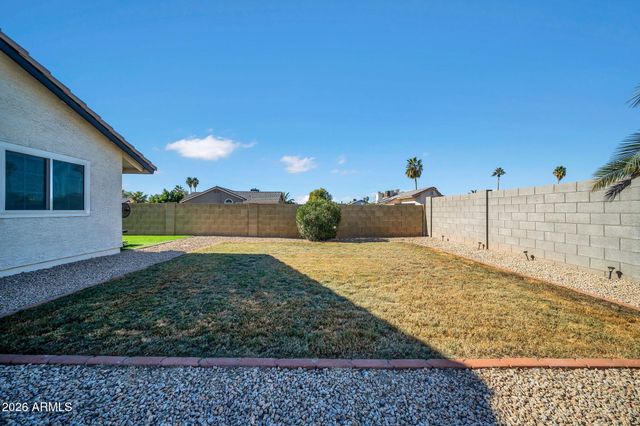 8044 W COLUMBINE Drive, Peoria, AZ 85381