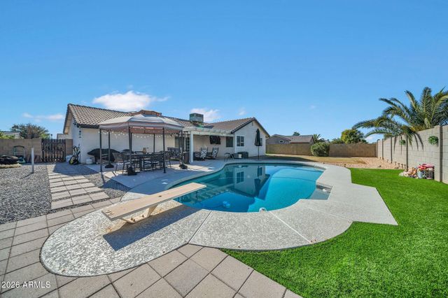 8044 W COLUMBINE Drive, Peoria, AZ 85381