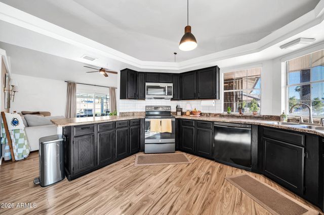 8044 W COLUMBINE Drive, Peoria, AZ 85381