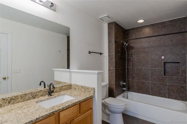 4050 E 119th Place A, Denver, CO 80233