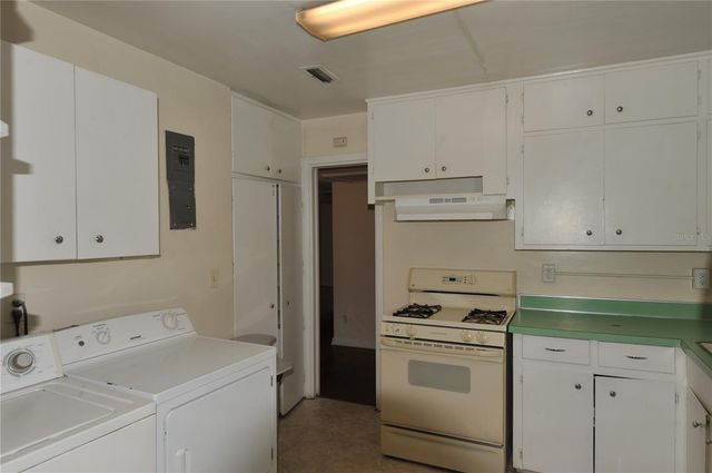 1410 NW 7TH ROAD, Gainesville, FL 32603