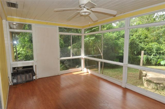 1410 NW 7TH ROAD, Gainesville, FL 32603