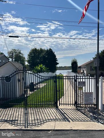 2047 RIVER RD, Bensalem, PA 19020