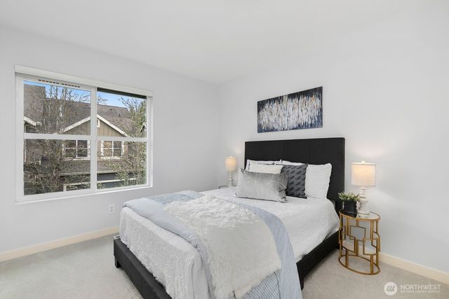 2285 NE Natalie Way, Issaquah, WA 98029