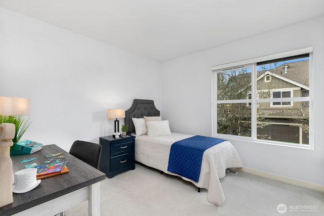 2285 NE Natalie Way, Issaquah, WA 98029