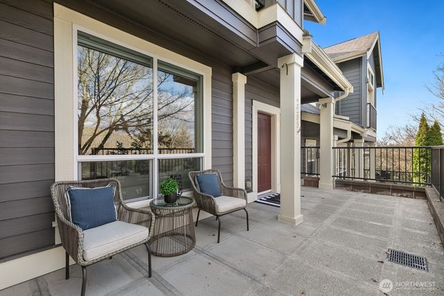 2285 NE Natalie Way, Issaquah, WA 98029