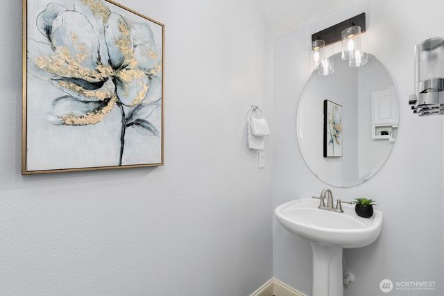 2285 NE Natalie Way, Issaquah, WA 98029