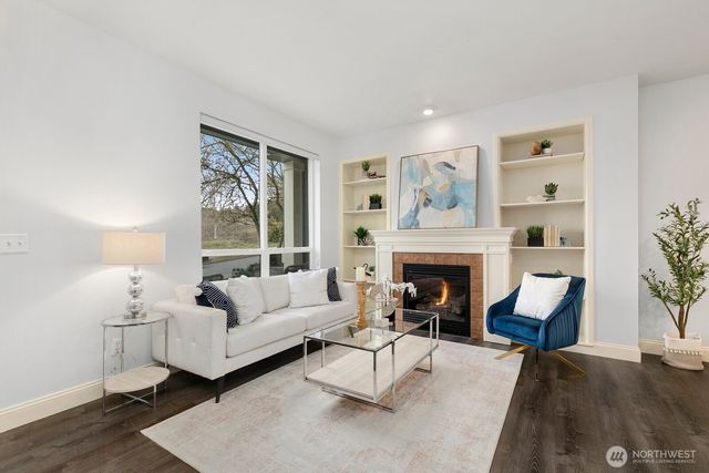 2285 NE Natalie Way, Issaquah, WA 98029