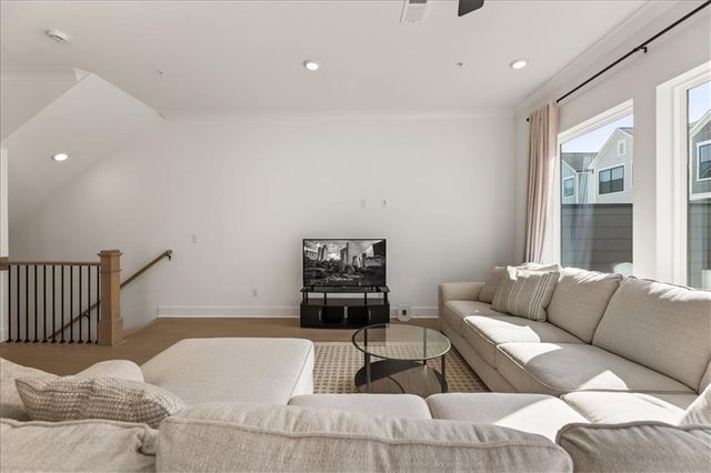 335 Walker Avenue, Alpharetta, GA 30076