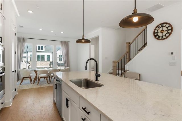 335 Walker Avenue, Alpharetta, GA 30076