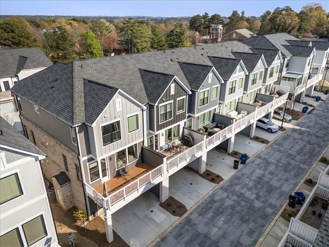 335 Walker Avenue, Alpharetta, GA 30076