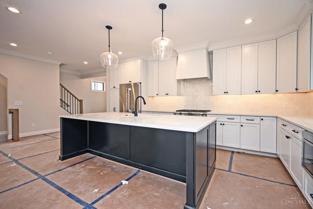 7406 Orchard Street, Columbia Twp, OH 45227