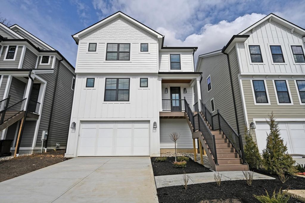 7406 Orchard Street, Columbia Twp, OH 45227