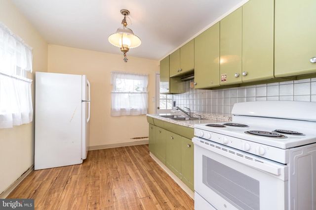 305 DEVON RD, Fairless Hills, PA 19030