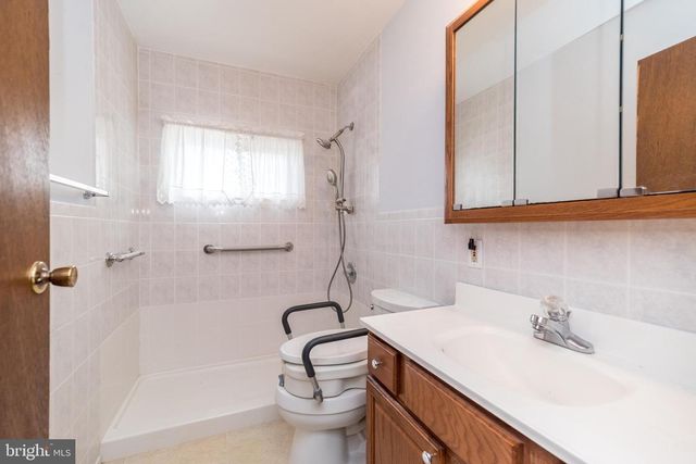 305 DEVON RD, Fairless Hills, PA 19030