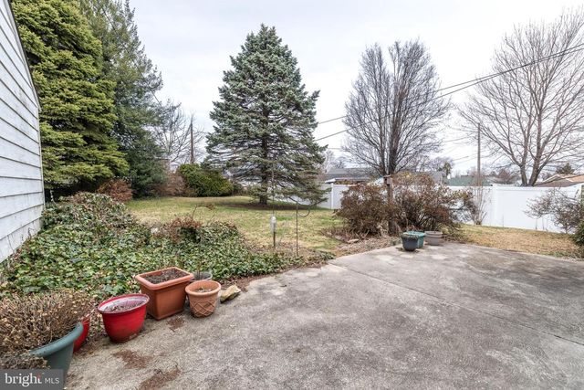 305 DEVON RD, Fairless Hills, PA 19030