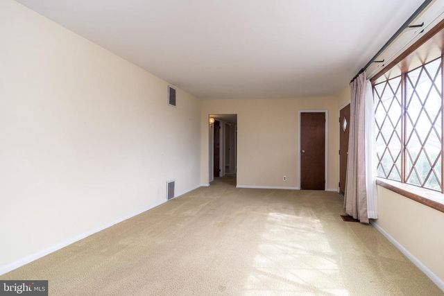 305 DEVON RD, Fairless Hills, PA 19030