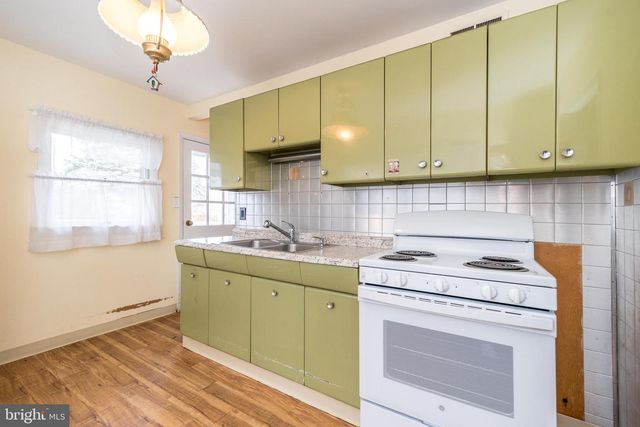 305 DEVON RD, Fairless Hills, PA 19030