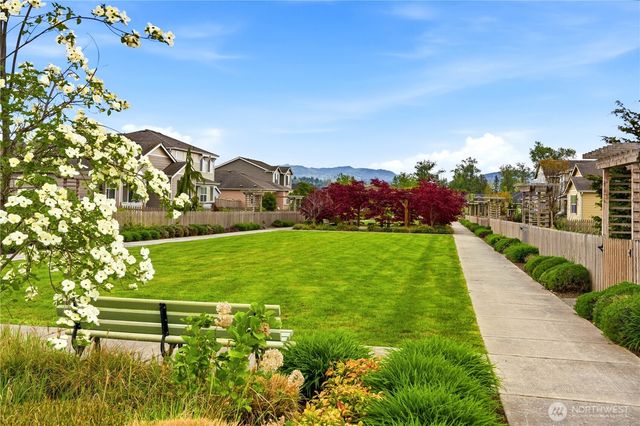 3245 Loch Ness Loop, Mount Vernon, WA 98273