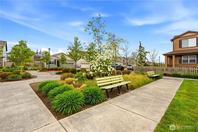 3245 Loch Ness Loop, Mount Vernon, WA 98273